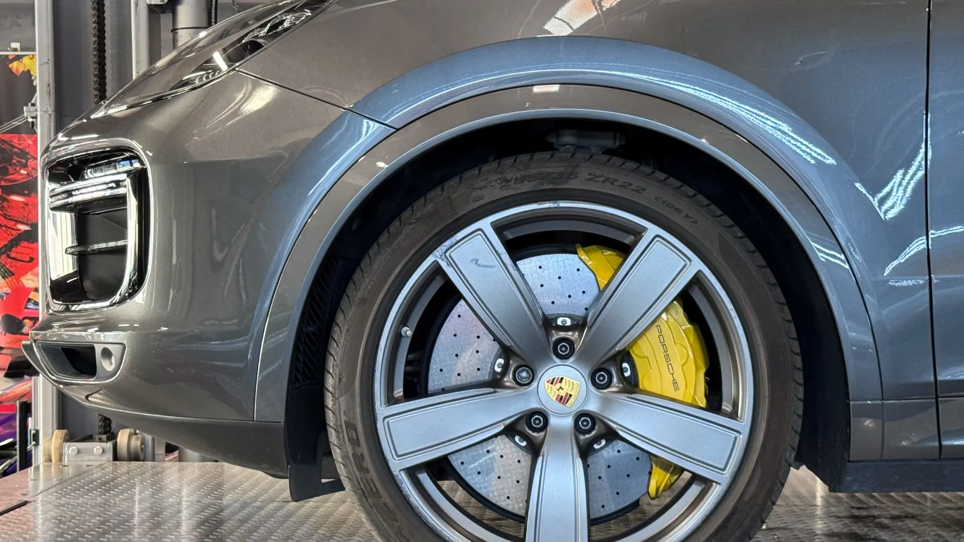 Porsche Cayenne — photo 9