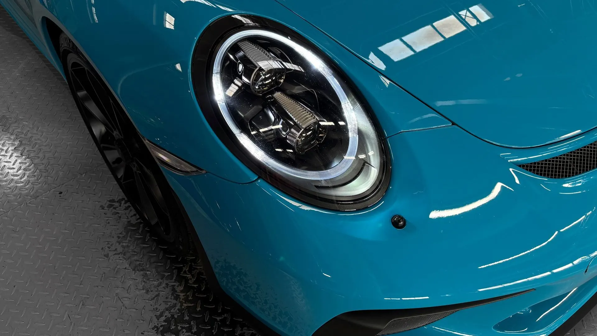 Porsche 991 — photo 13