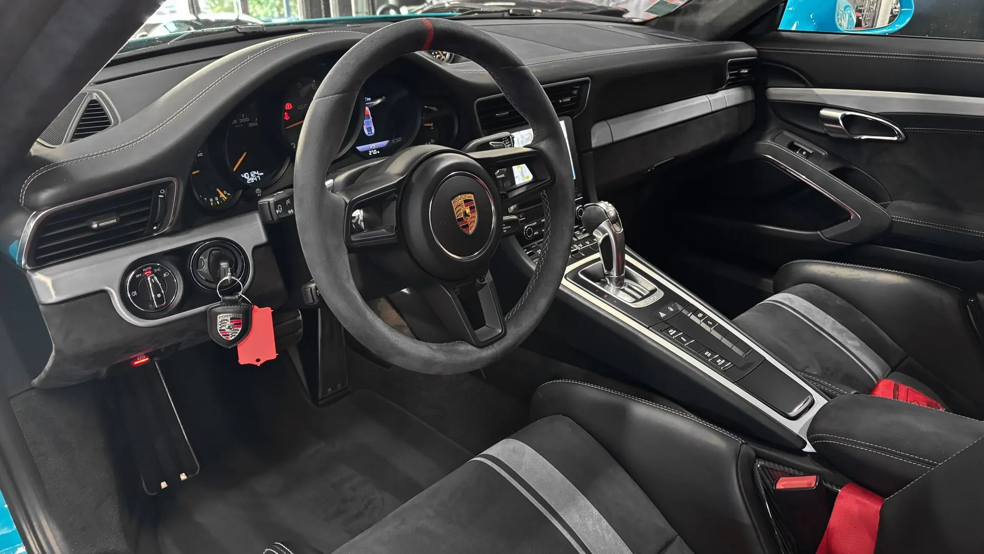 Porsche 991 — photo 15