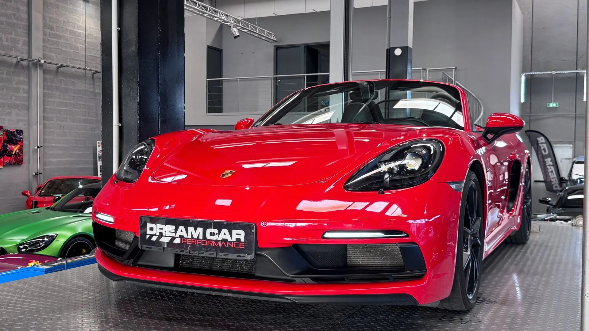 Porsche 718 — photo 8