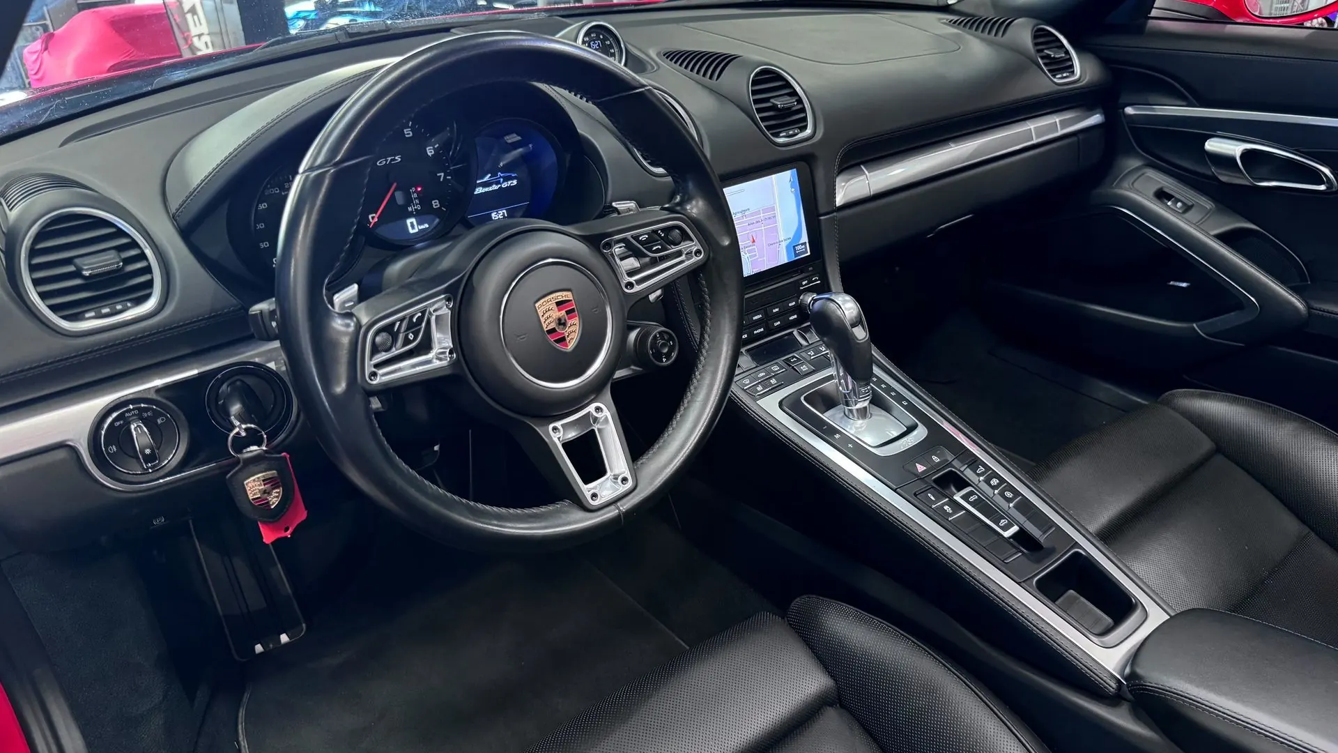 Porsche 718 — photo 13