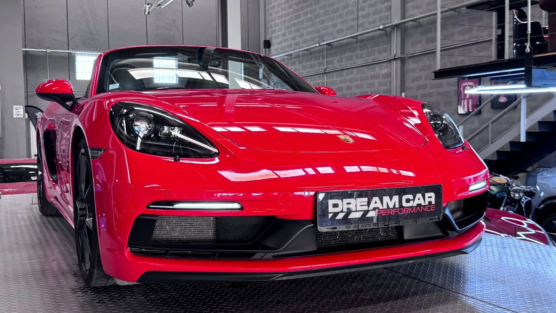 Porsche 718 — photo 9