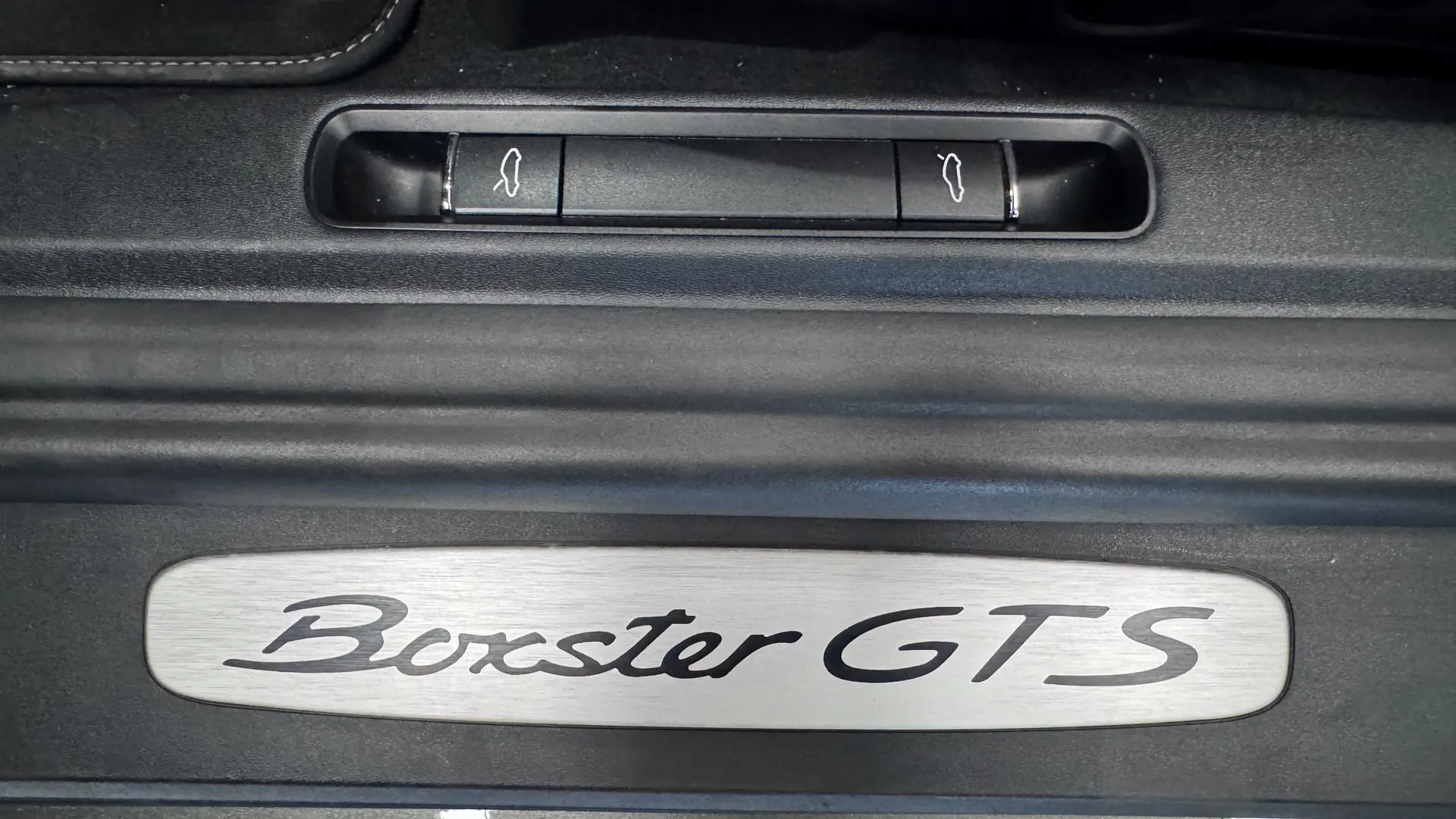 Porsche 718 — photo 16