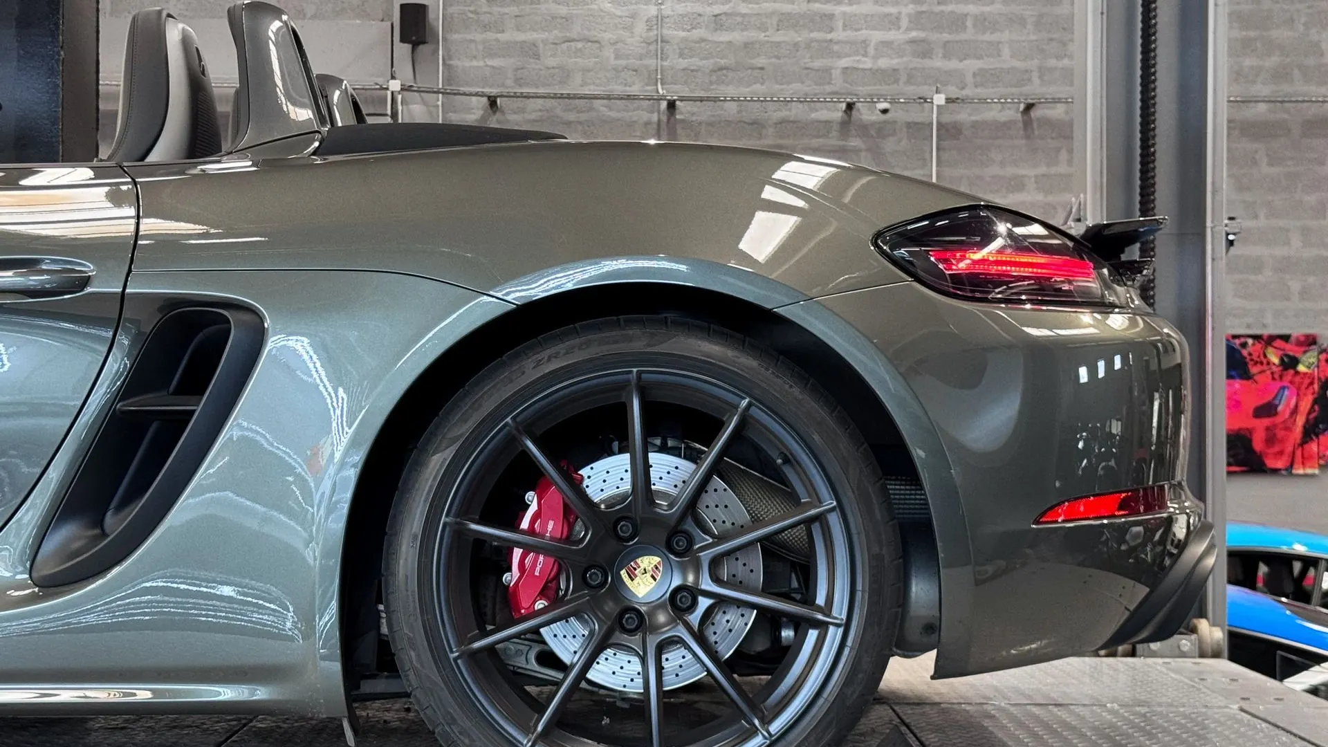 Porsche 718 — photo 8
