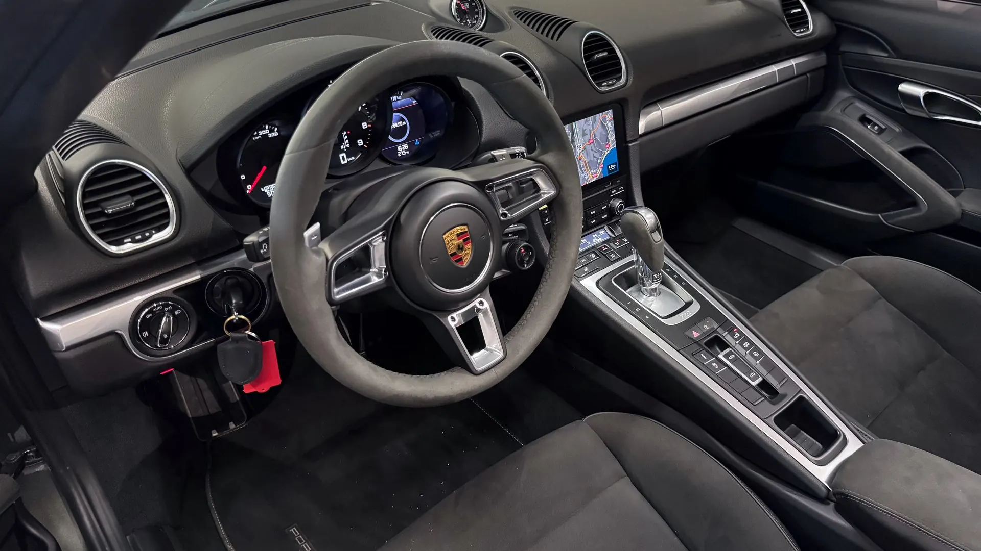 Porsche 718 — photo 9