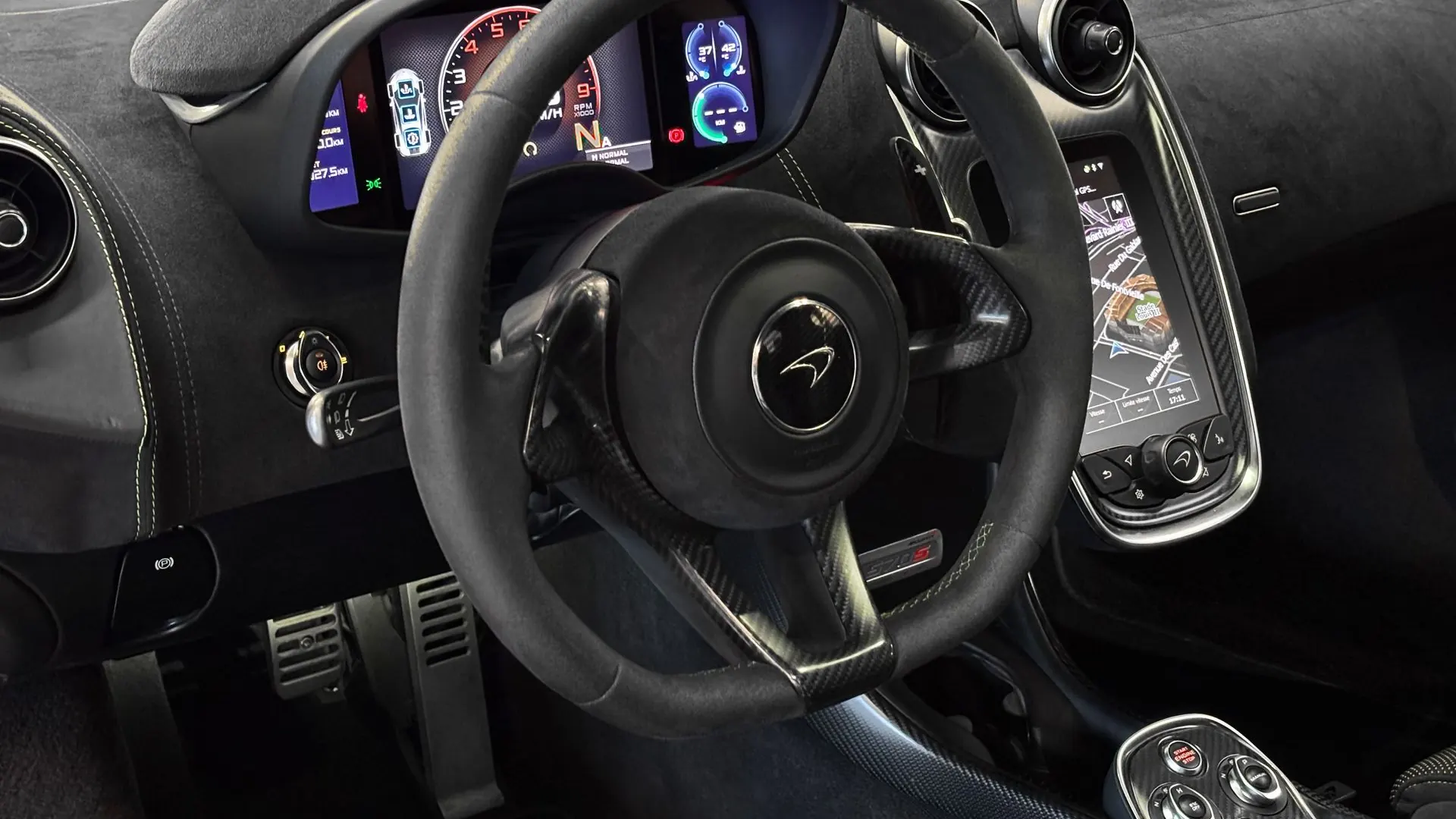 McLaren 570S — photo 17