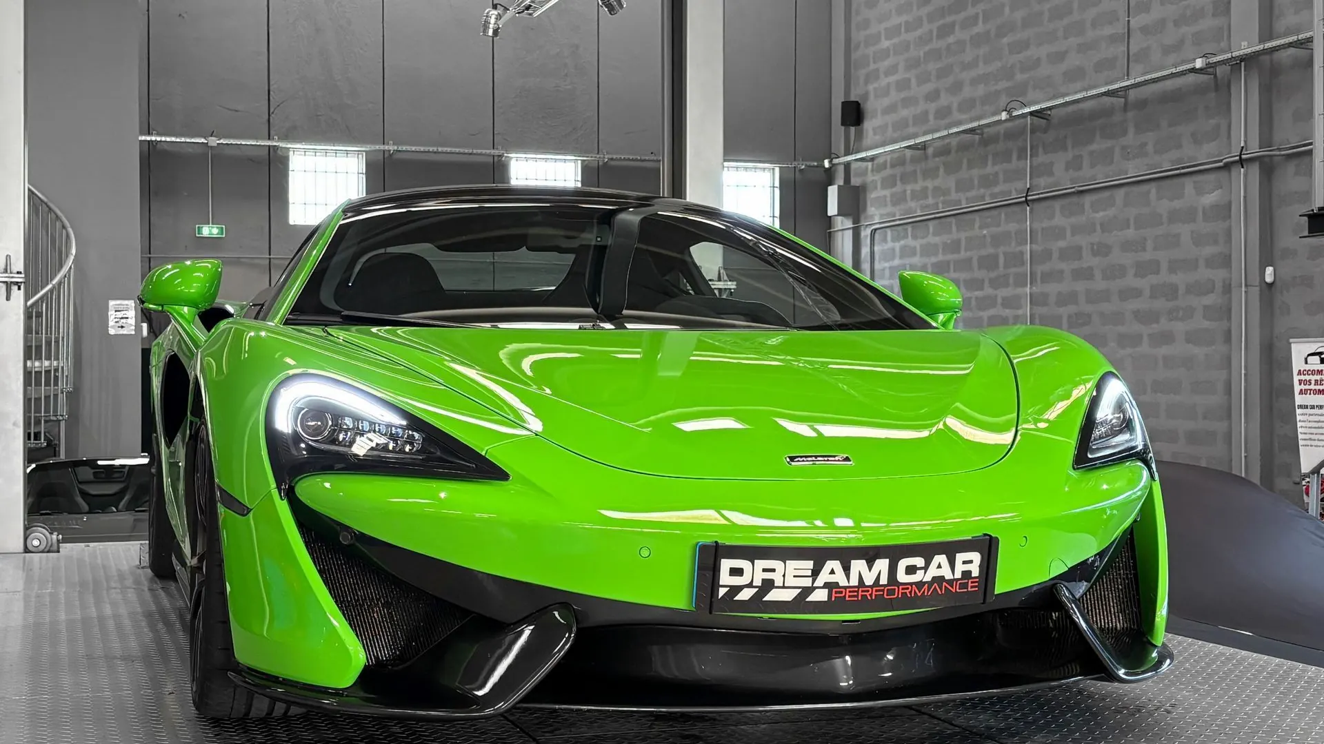 McLaren 570S — photo 6