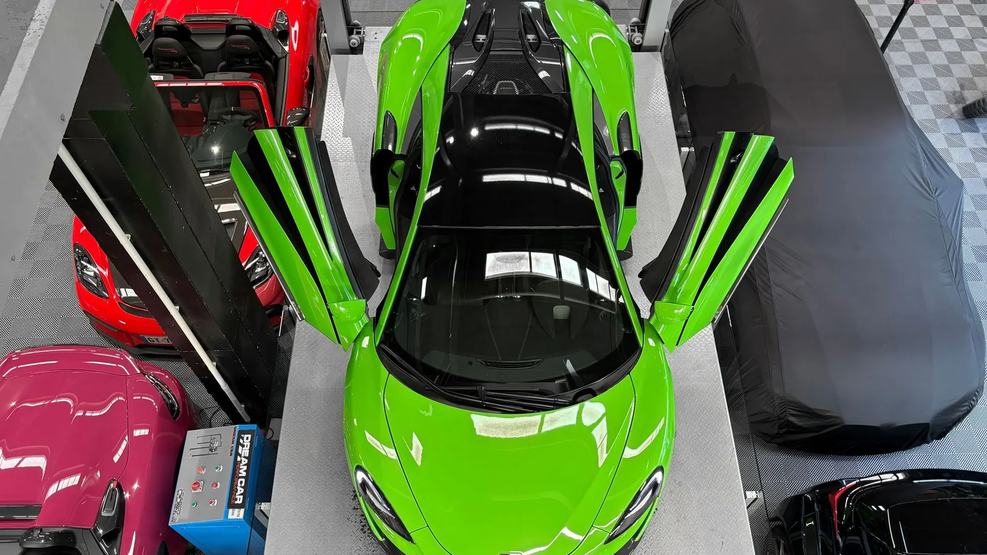 McLaren 570S — photo 15