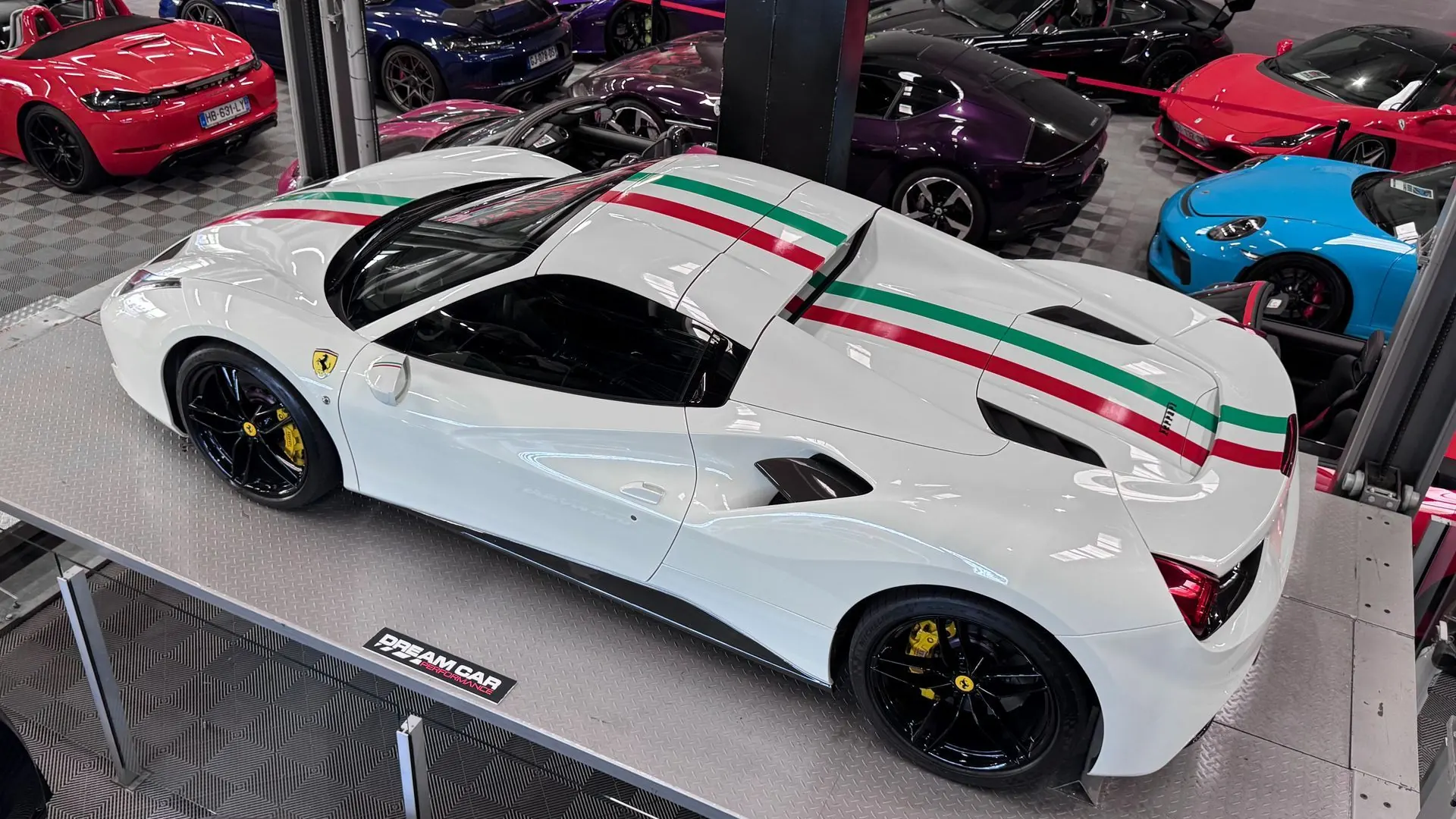 Ferrari 488 — photo 6