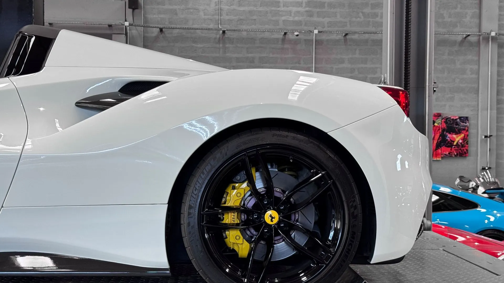 Ferrari 488 — photo 16
