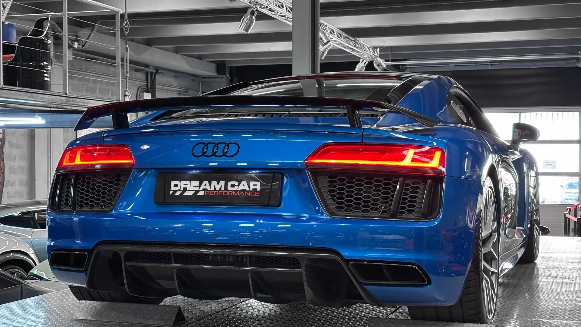Audi R8 — photo 8