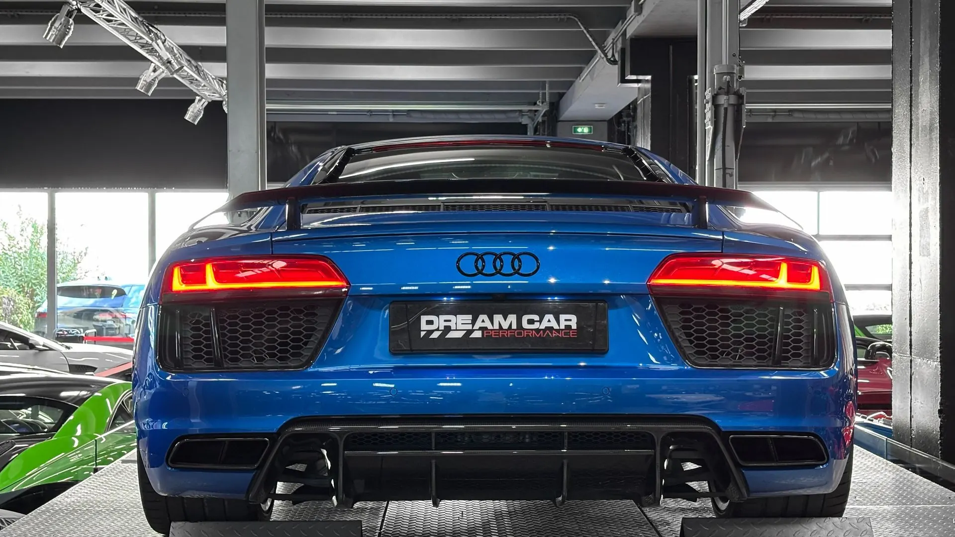 Audi R8 — photo 9