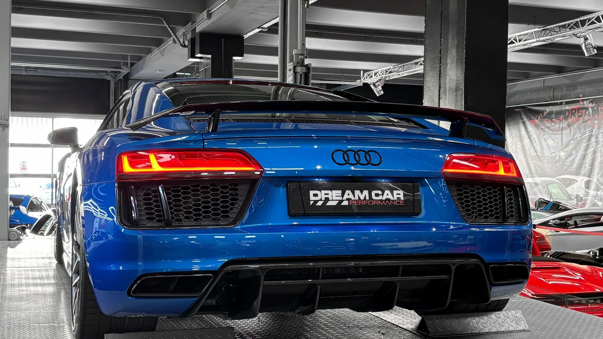 Audi R8 — photo 10