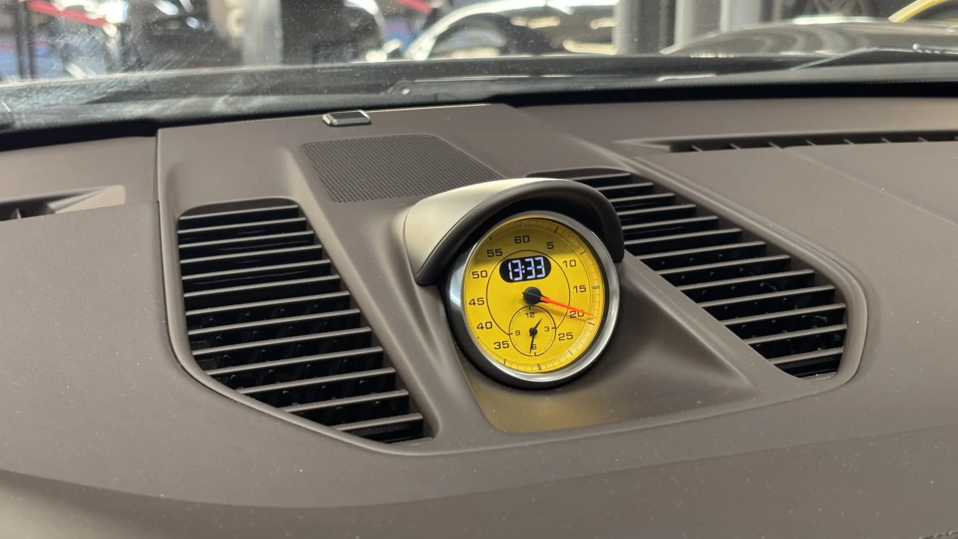 Porsche 991 — photo 30