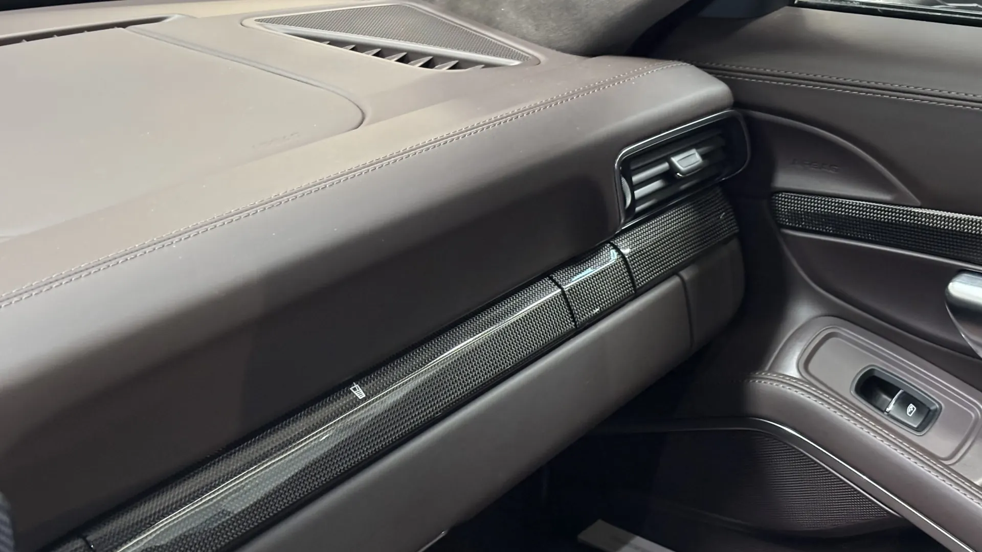 Porsche 991 — photo 31