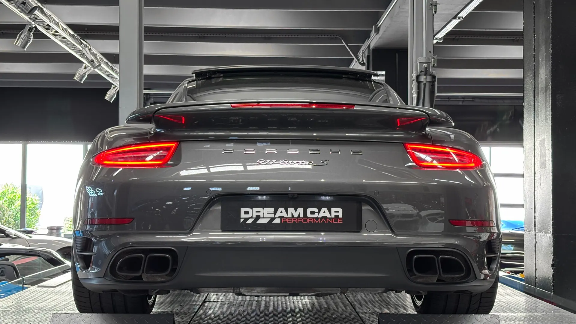 Porsche 991 — photo 13