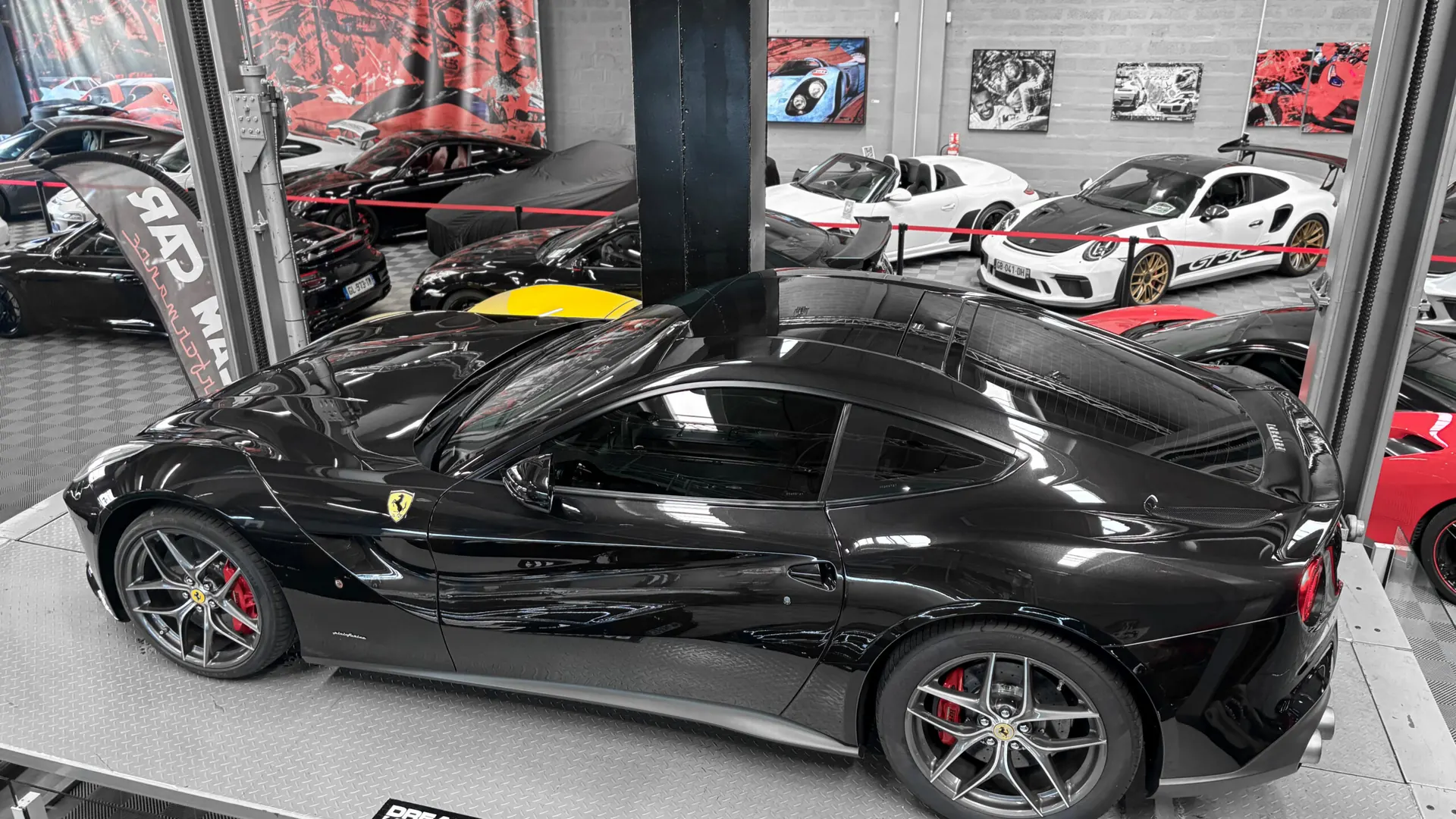 Ferrari F12 — photo 16