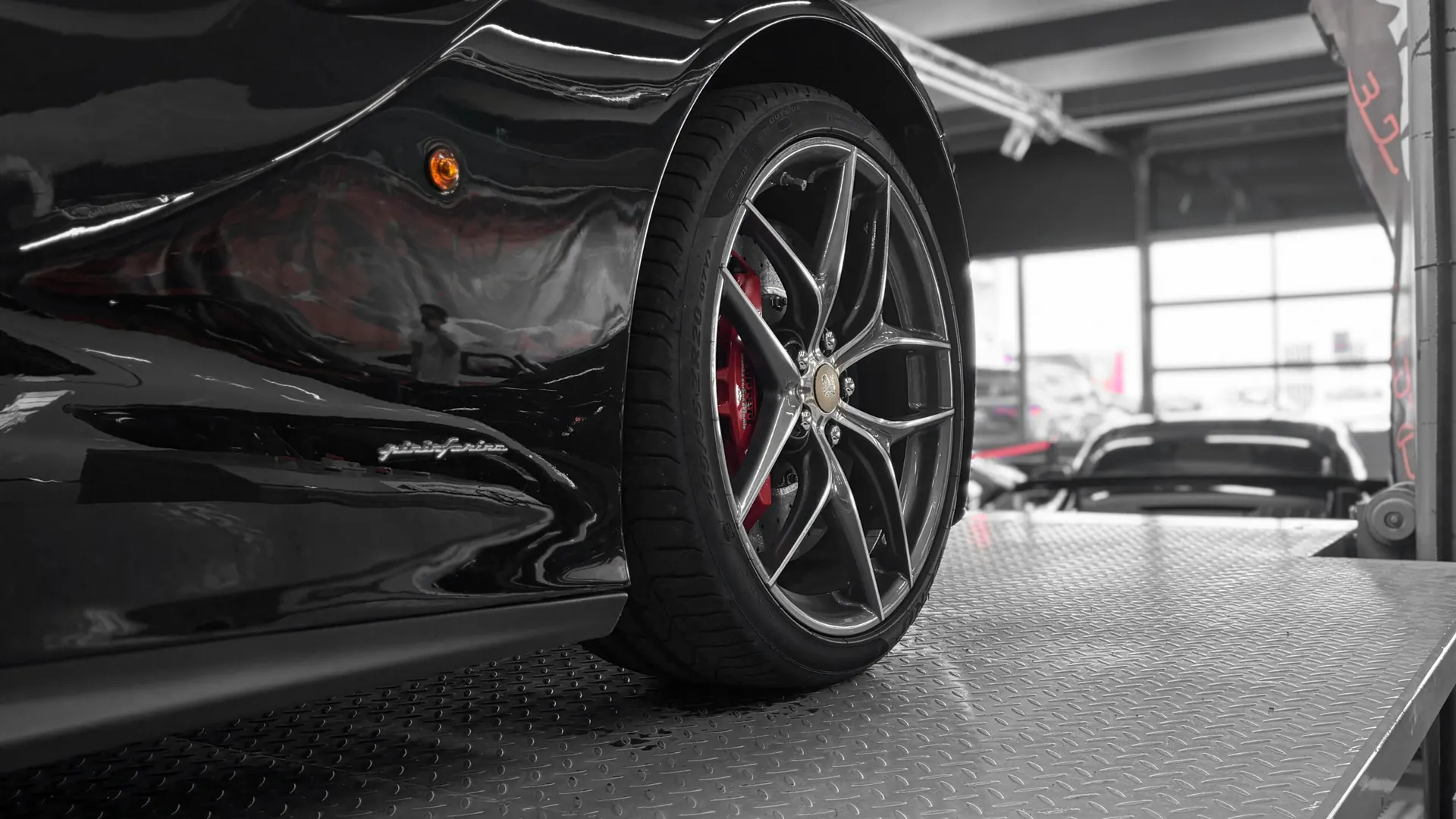 Ferrari F12 — photo 13