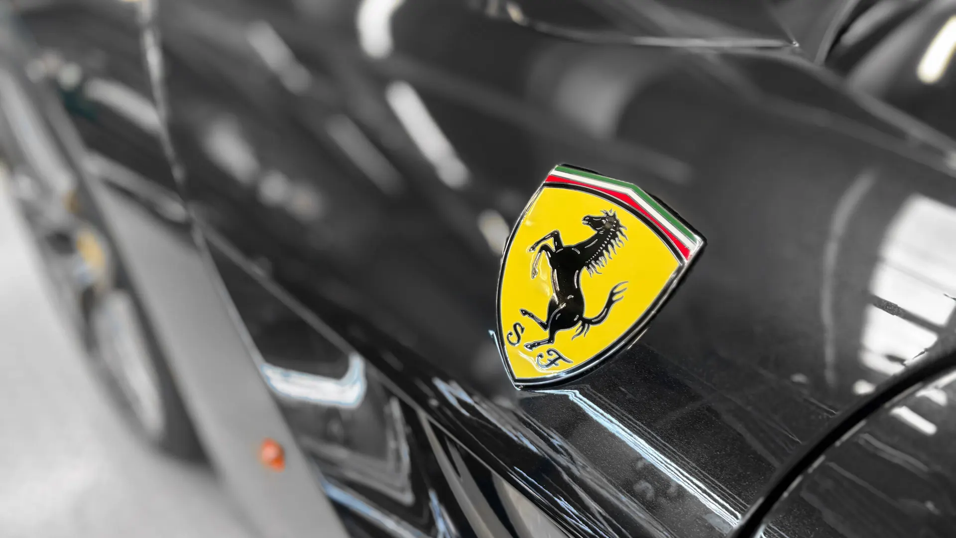 Ferrari F12 — photo 26