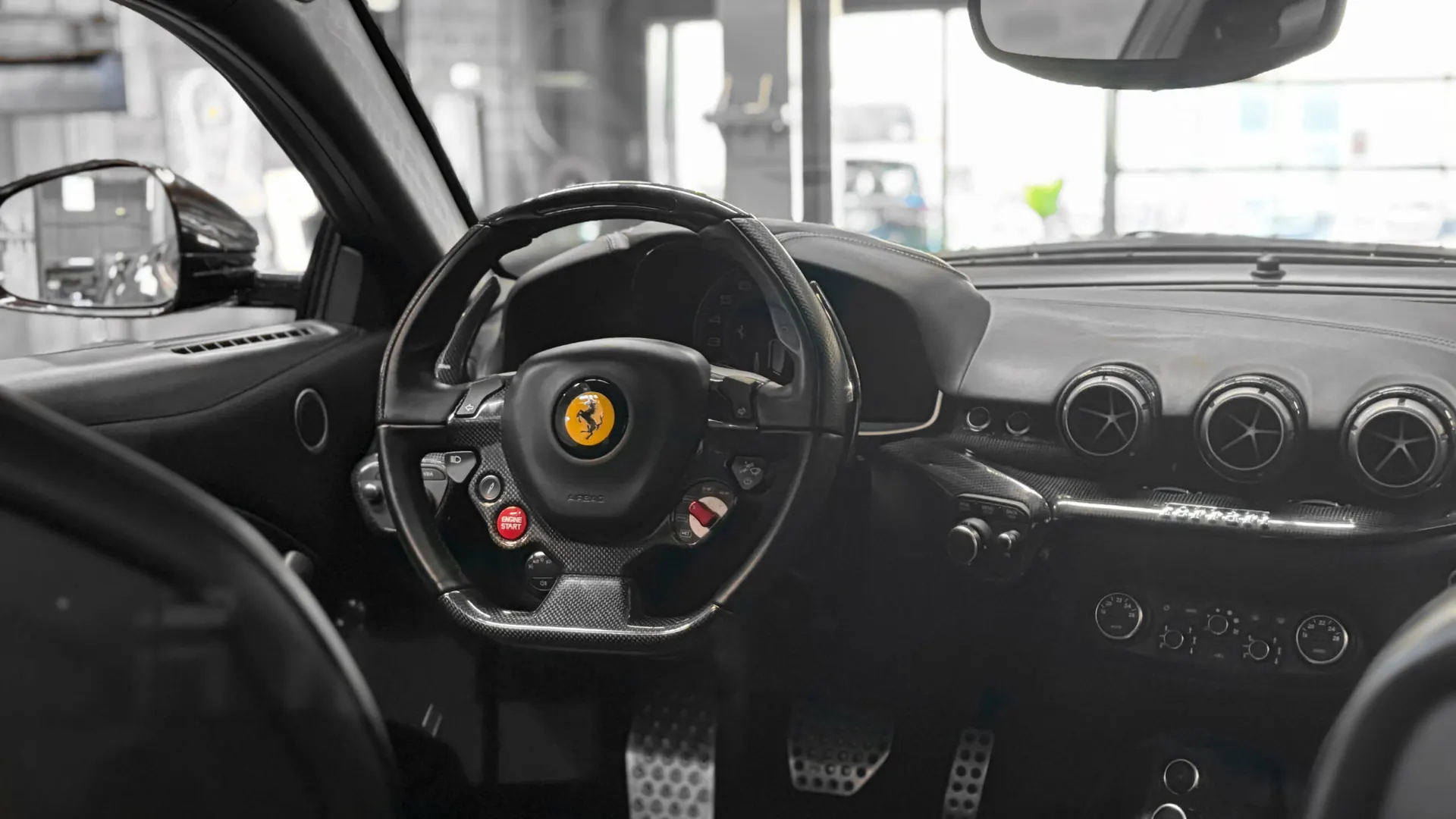 Ferrari F12 — photo 45