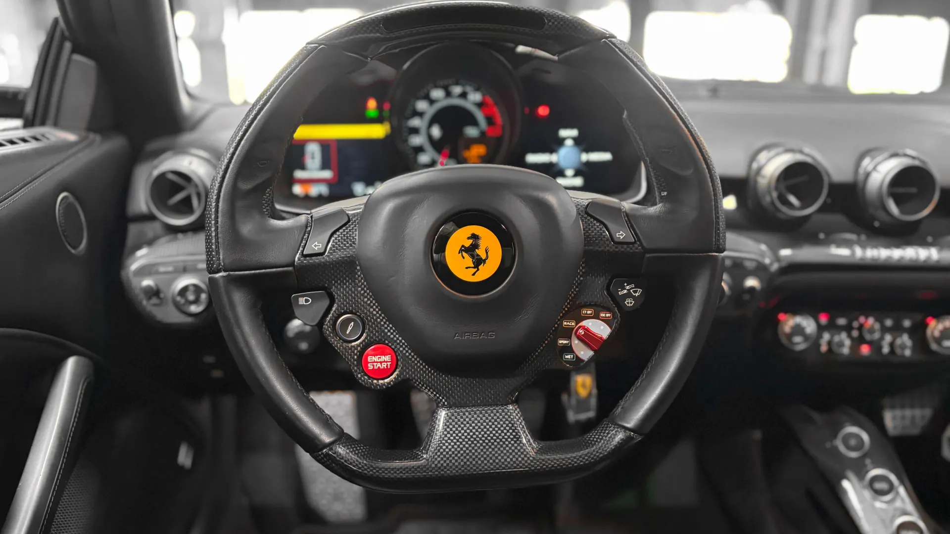 Ferrari F12 — photo 38