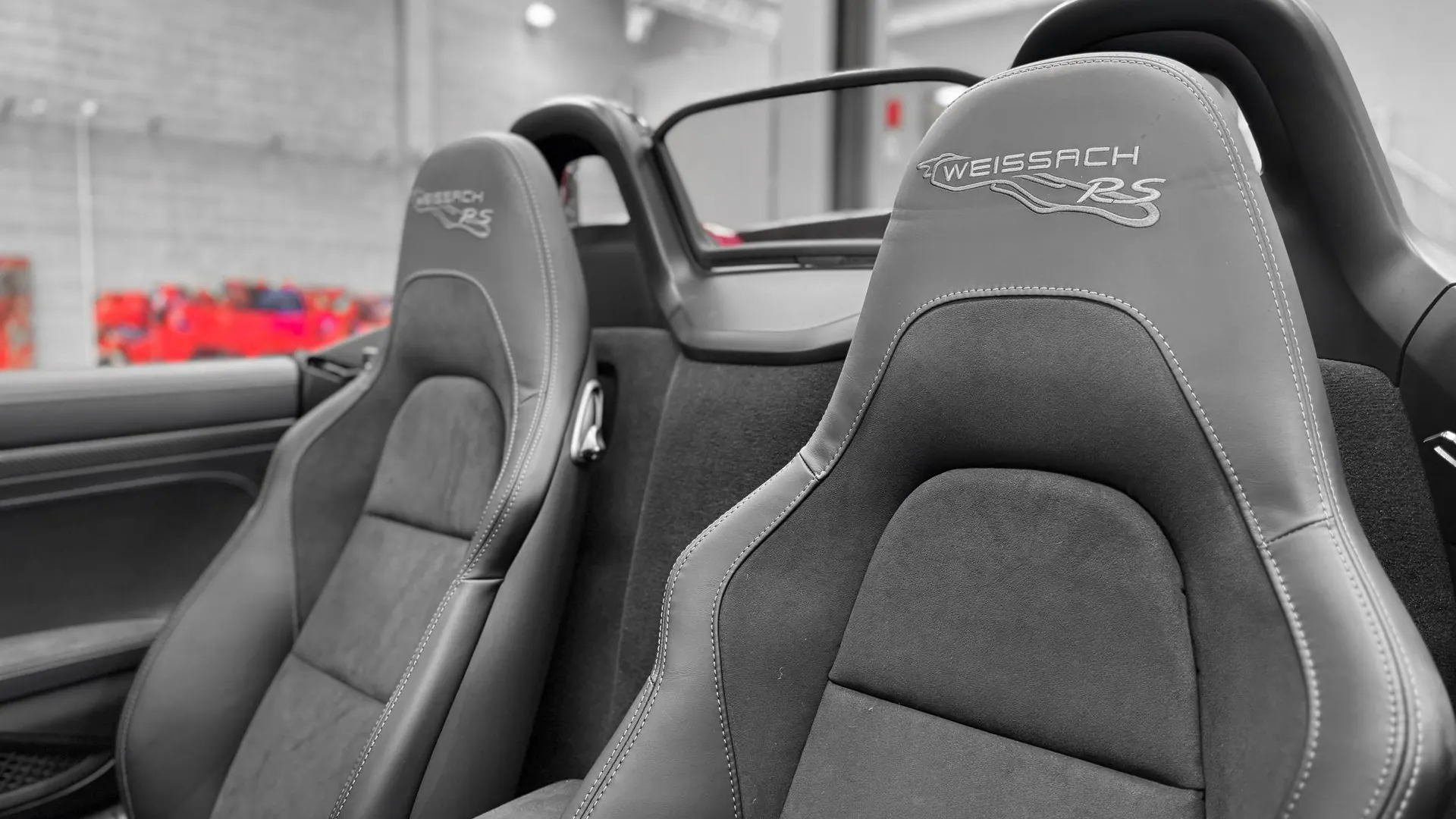 Porsche 718 — photo 13
