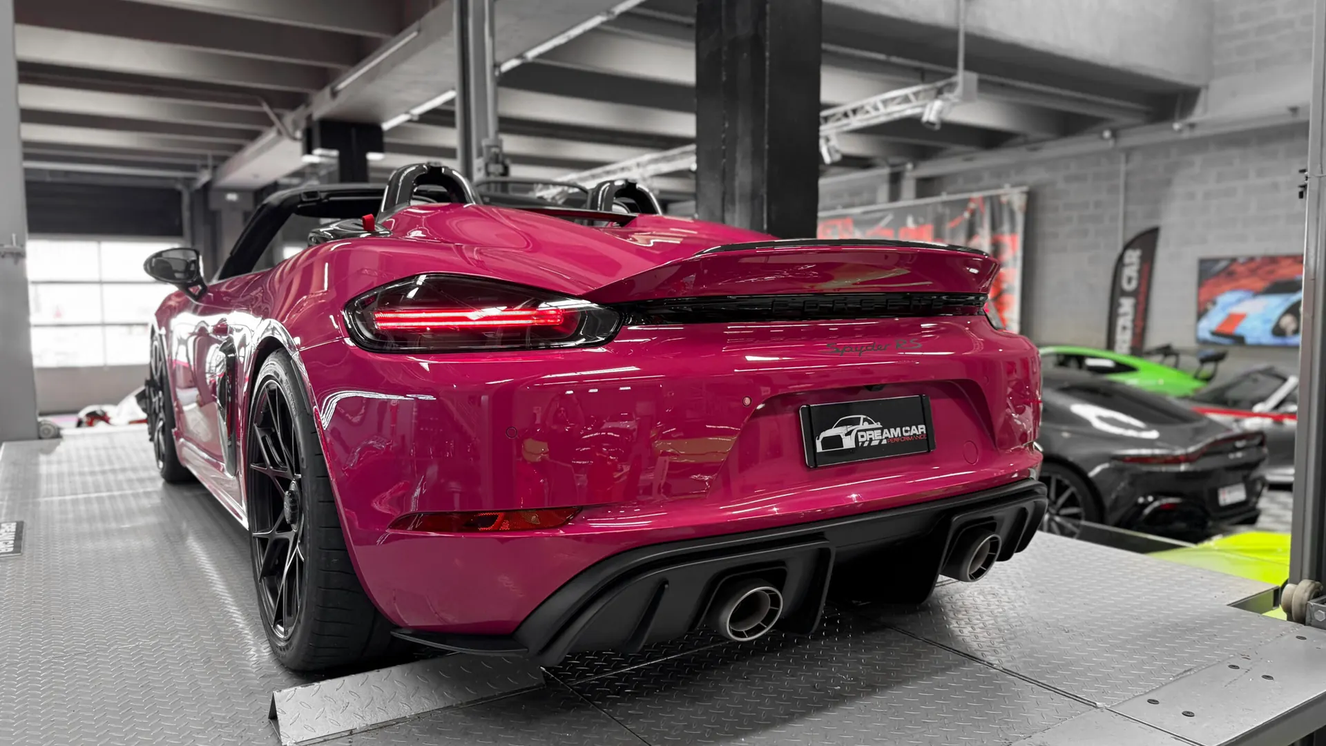Porsche 718 — photo 14