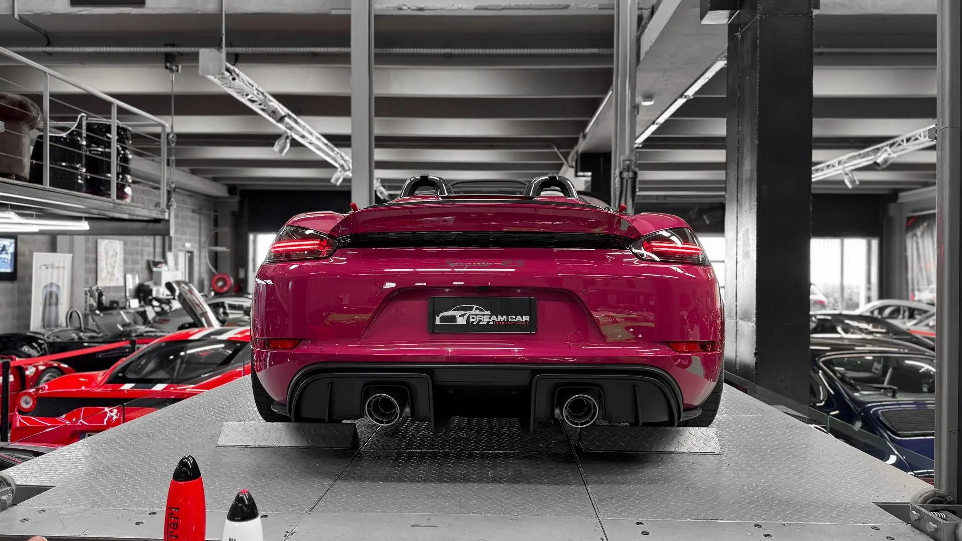 Porsche 718 — photo 7