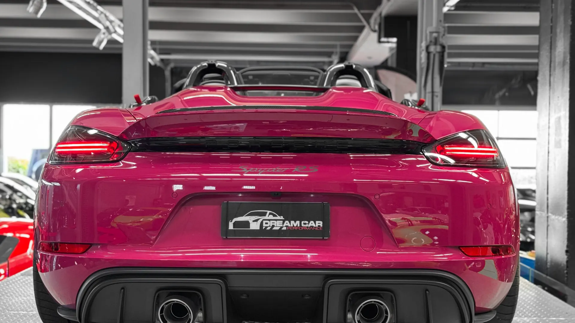 Porsche 718 — photo 16