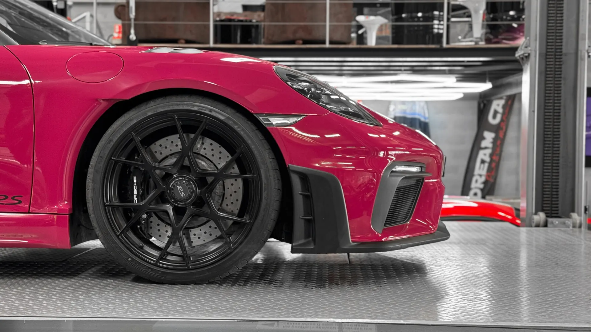 Porsche 718 — photo 24