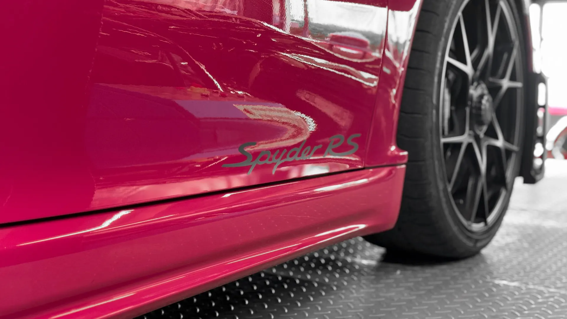 Porsche 718 — photo 23