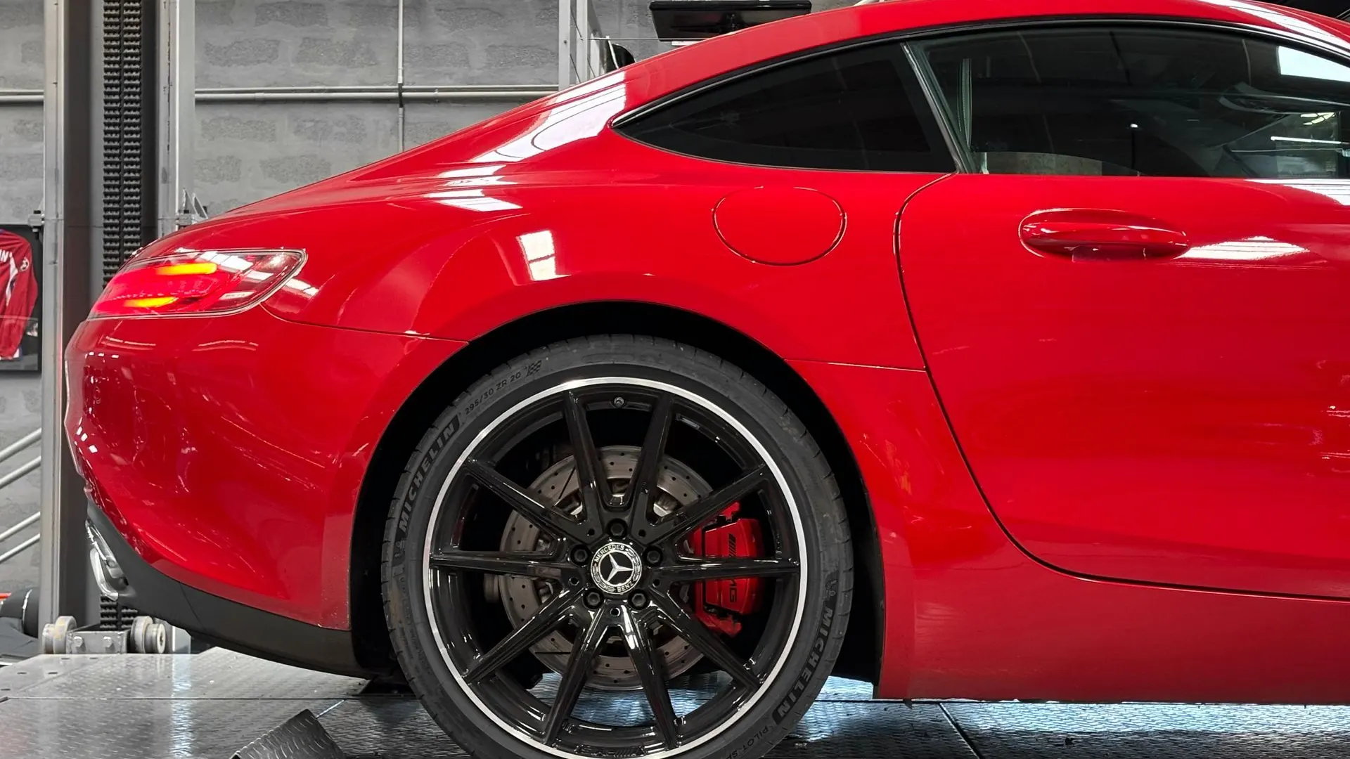 Mercedes-Benz AMG GT — photo 9