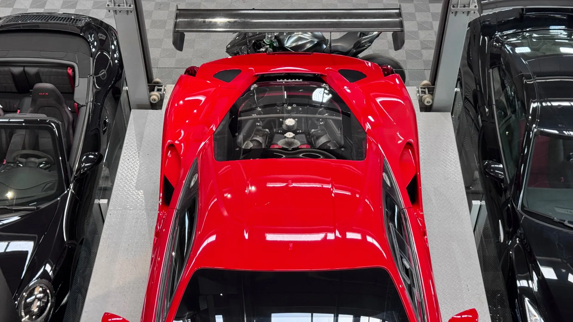 Ferrari 488 — photo 19