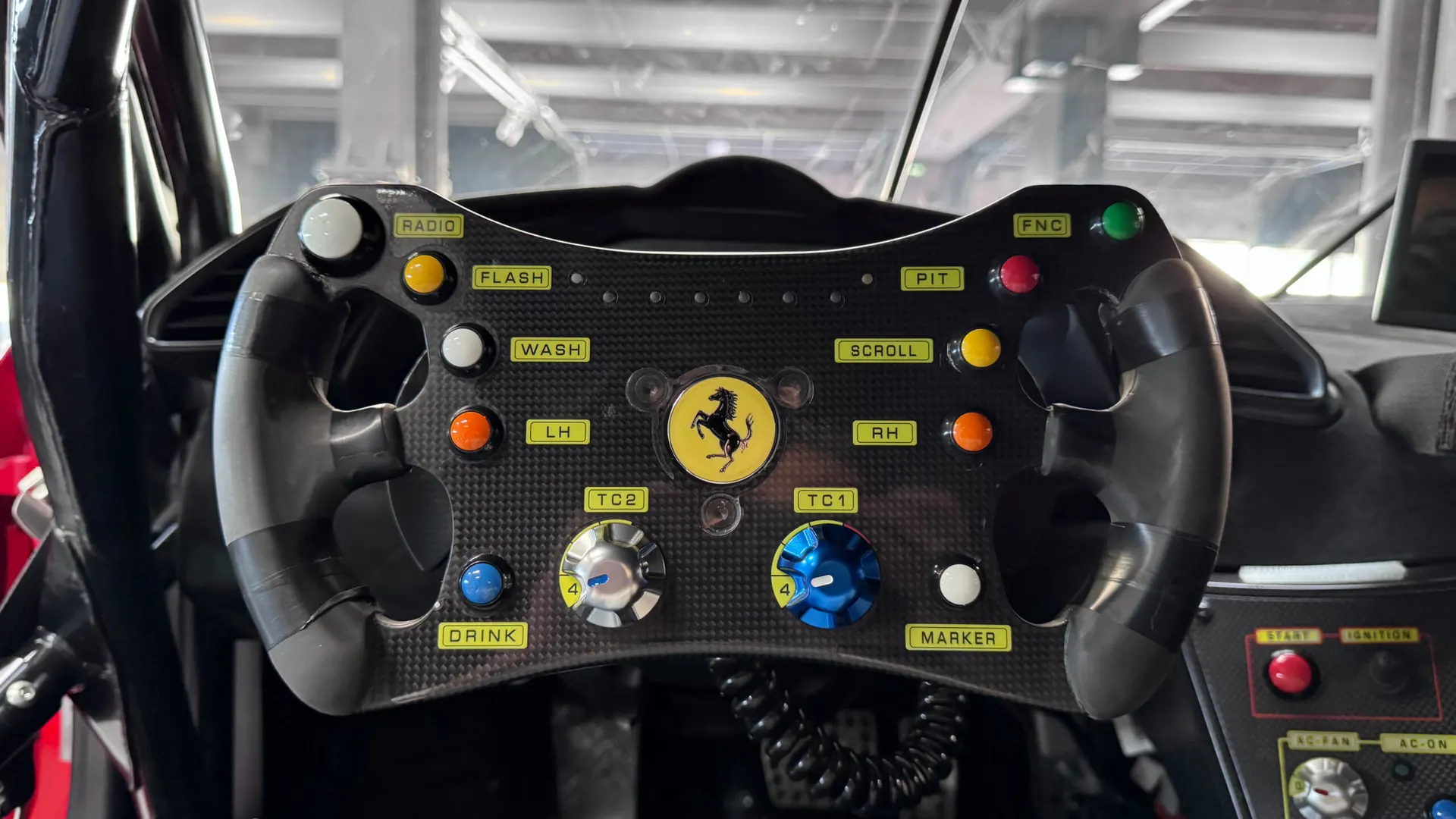 Ferrari 488 — photo 15