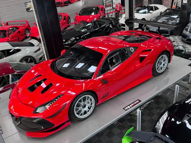 Ferrari 488