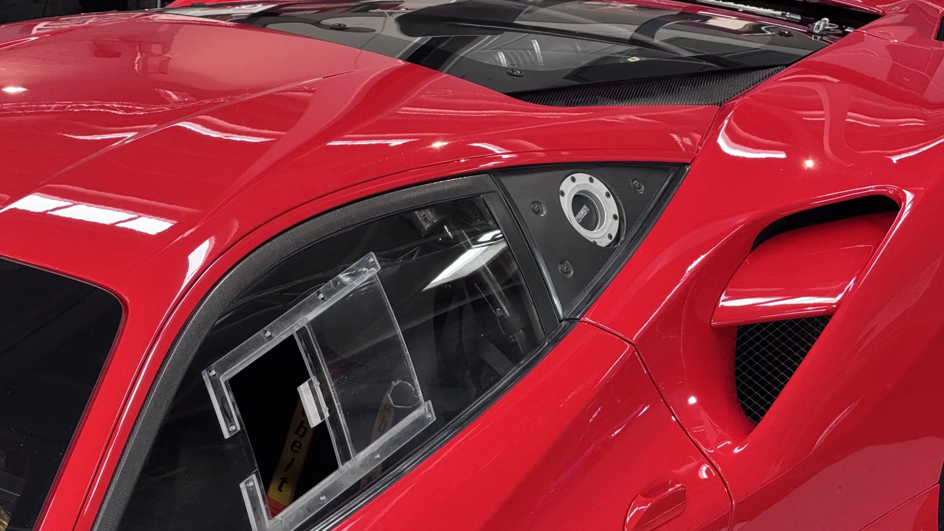 Ferrari 488 — photo 24
