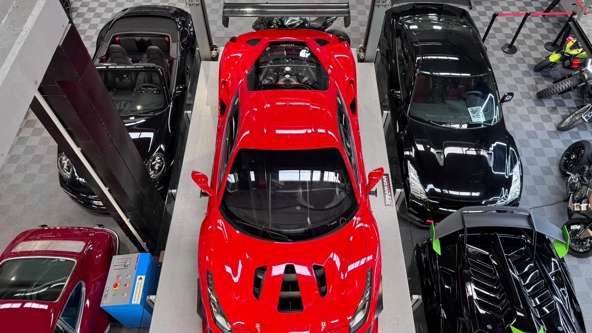 Ferrari 488 — photo 21