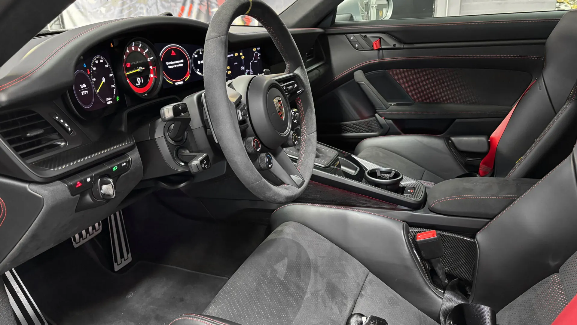 Porsche 992 — photo 25