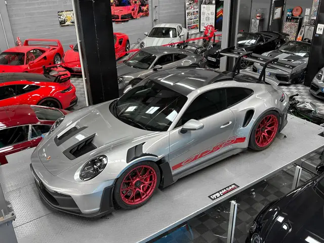 Porsche 992
