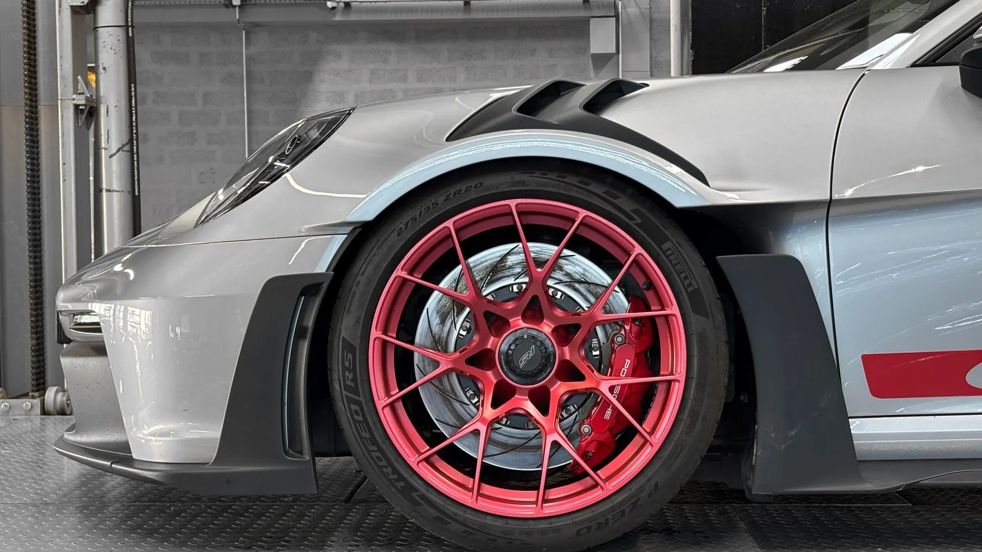Porsche 992 — photo 5