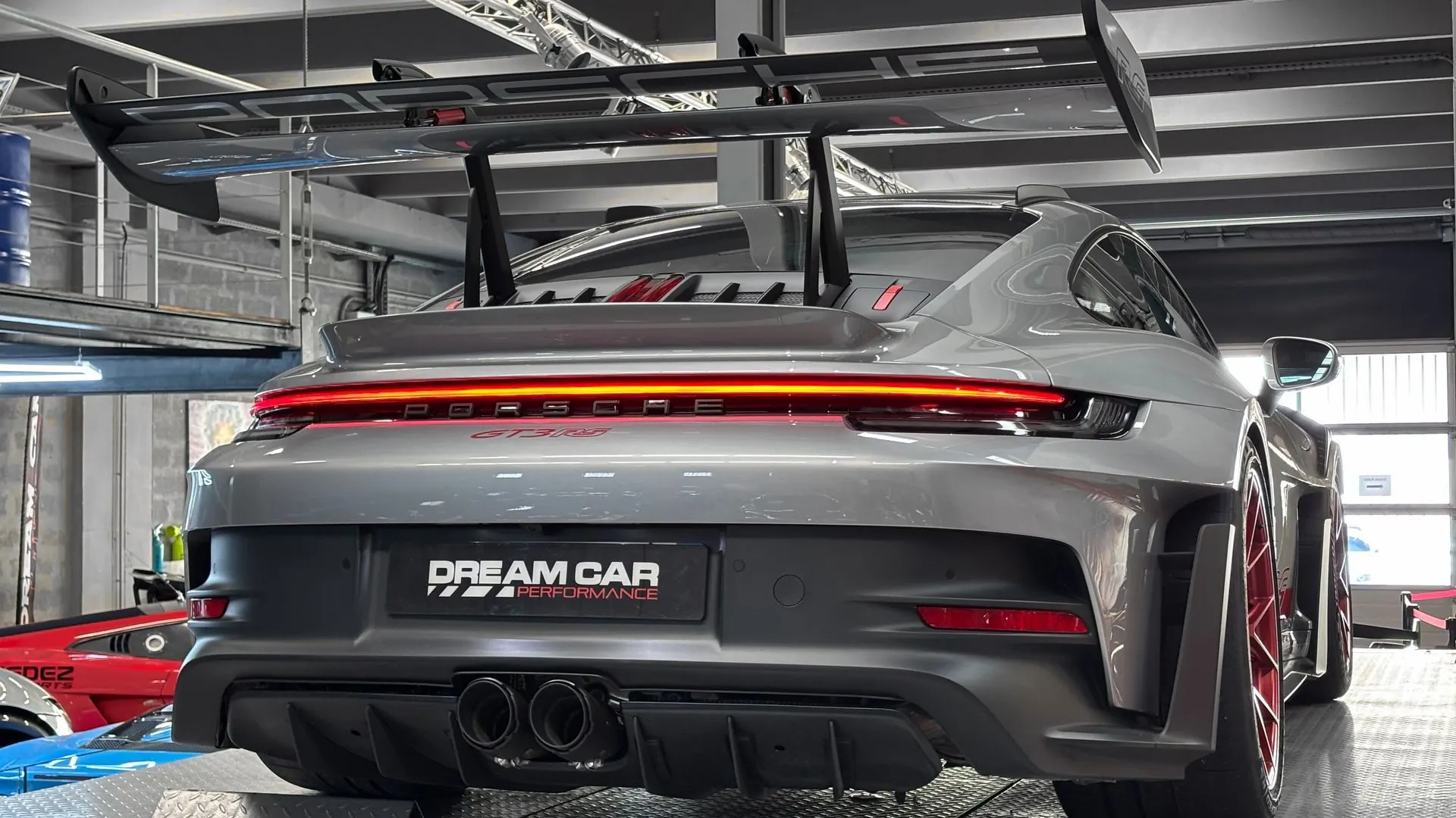 Porsche 992 — photo 7