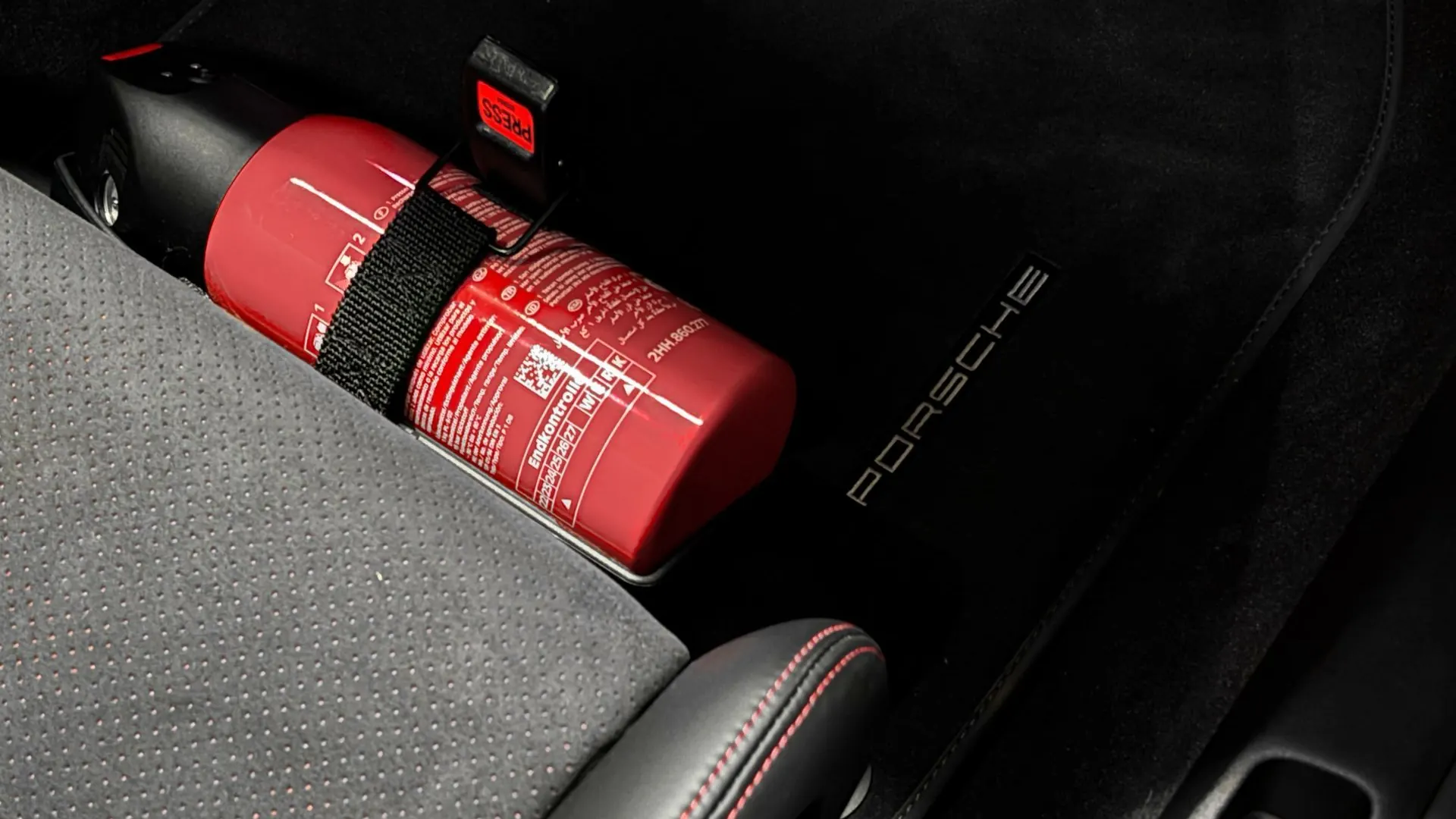 Porsche 992 — photo 18