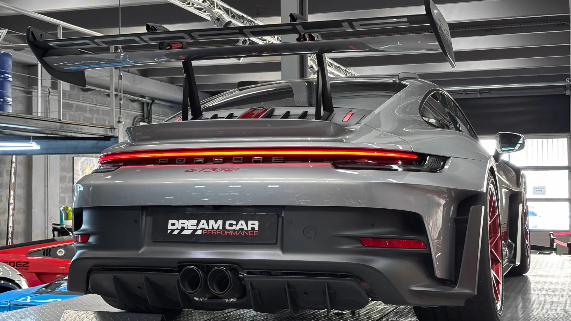 Porsche 992 — photo 13