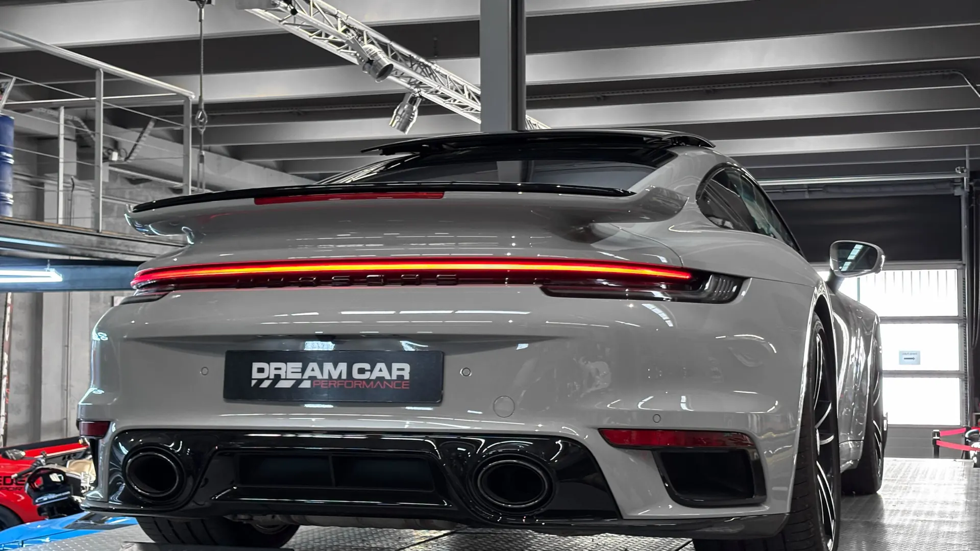 Porsche 992 — photo 13
