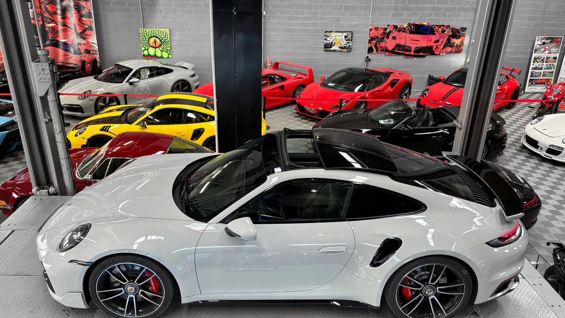 Porsche 992 — photo 2