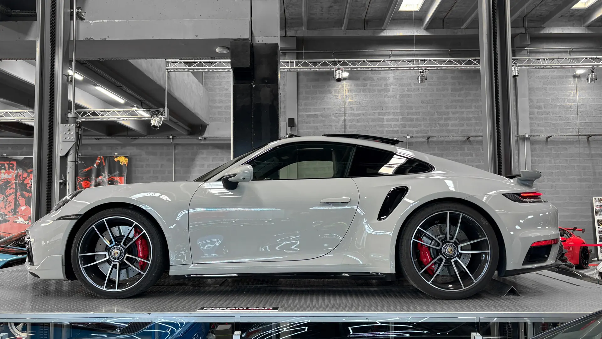 Porsche 992 — photo 18