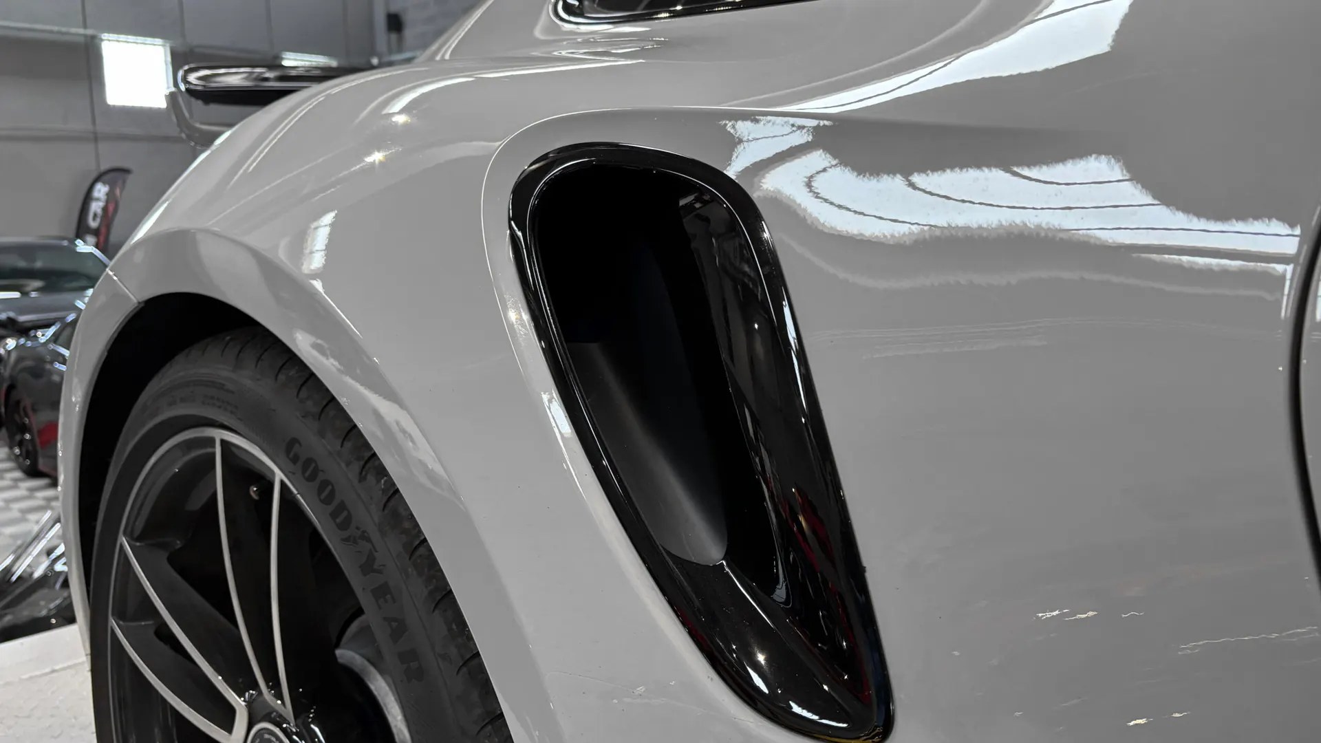 Porsche 992 — photo 41