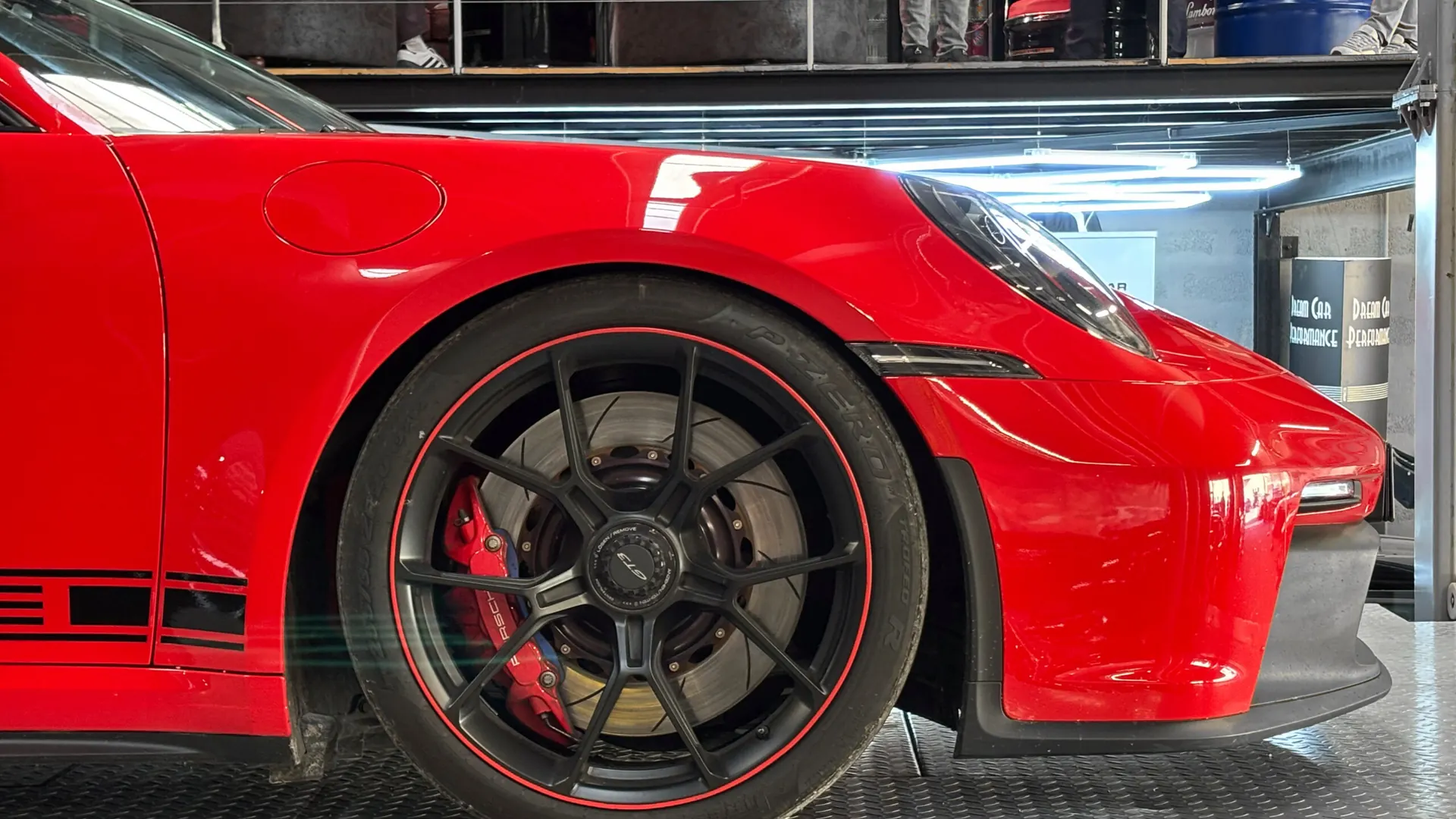 Porsche 911 — photo 14
