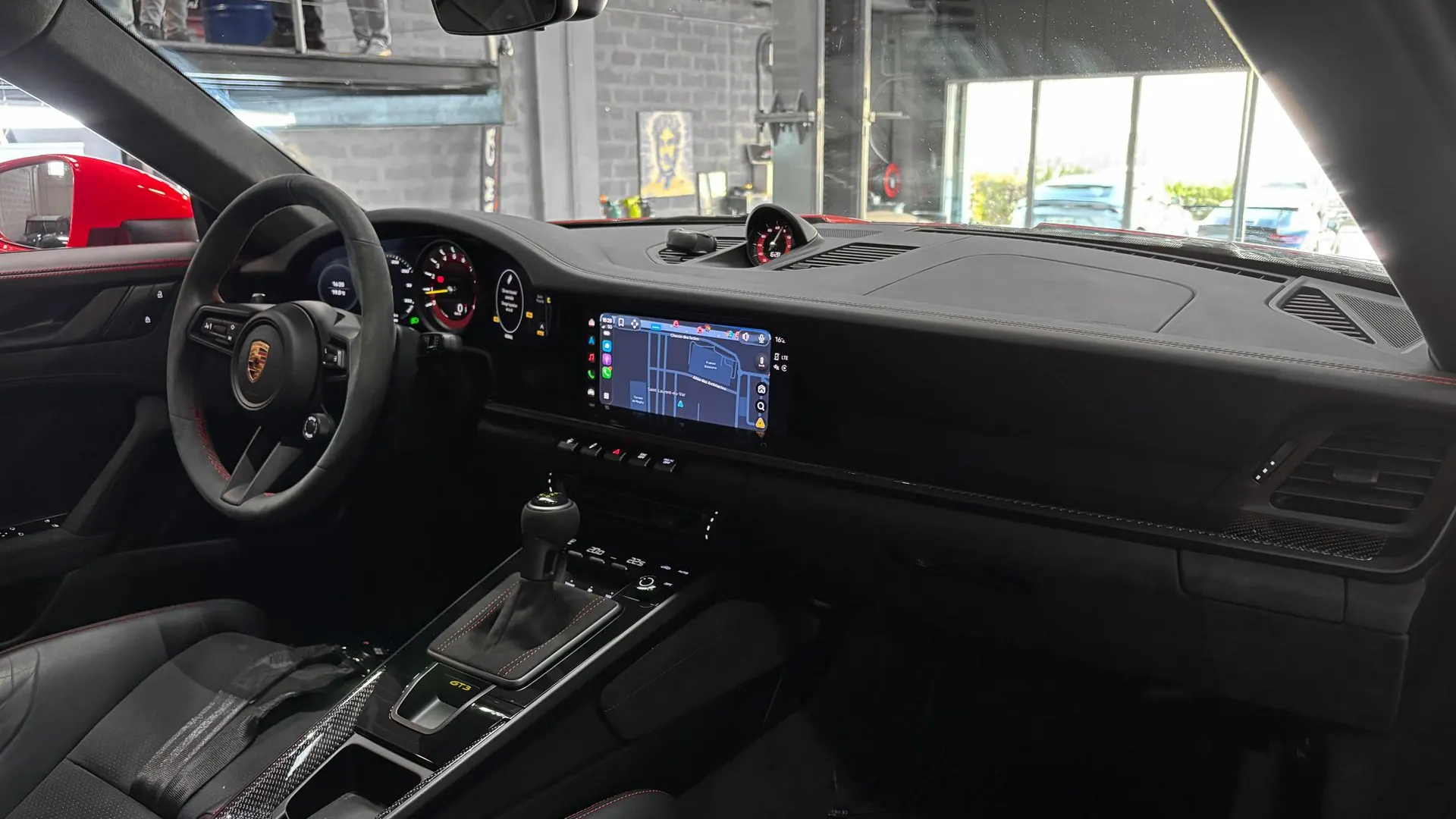 Porsche 911 — photo 19