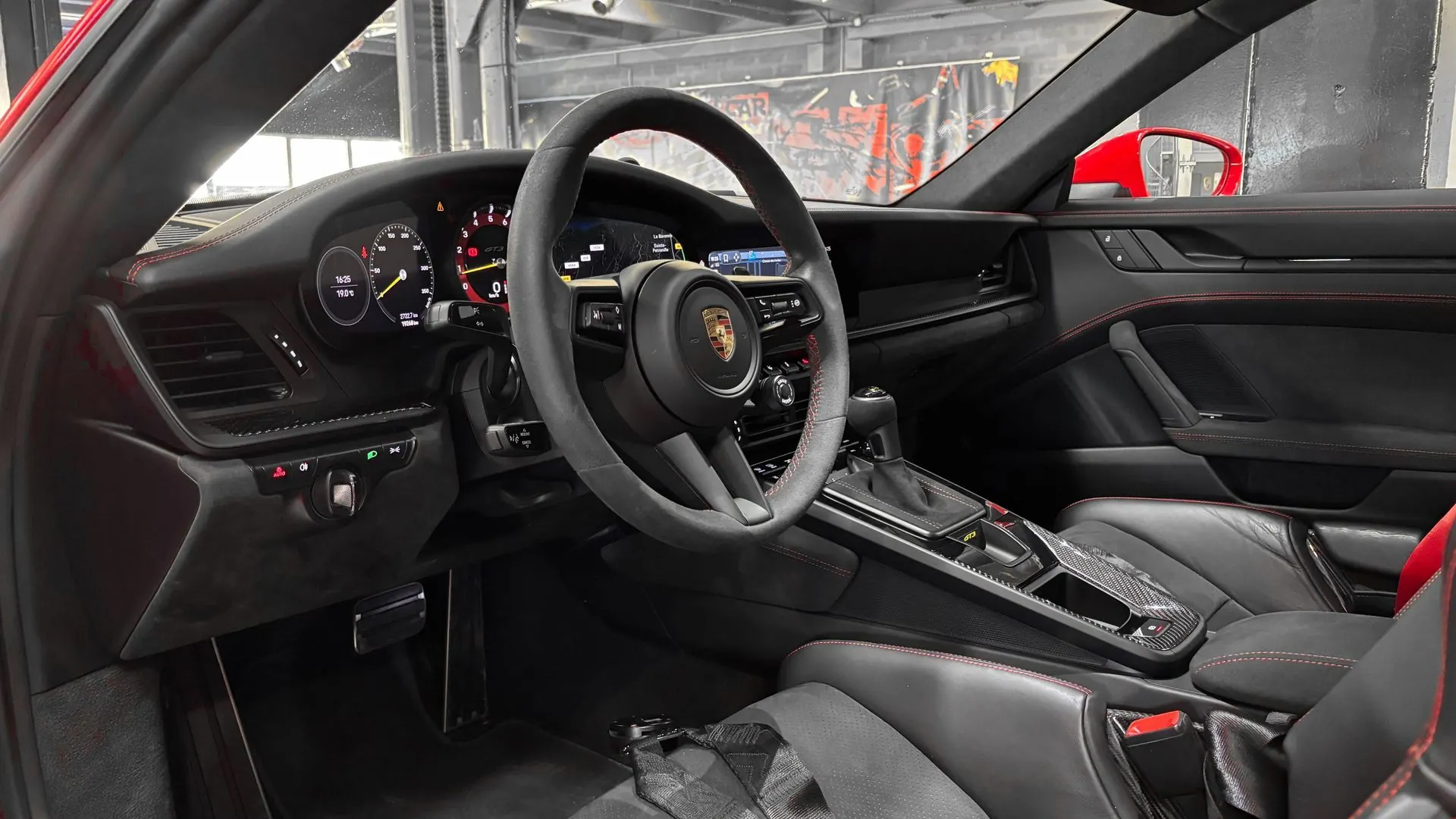 Porsche 911 — photo 14
